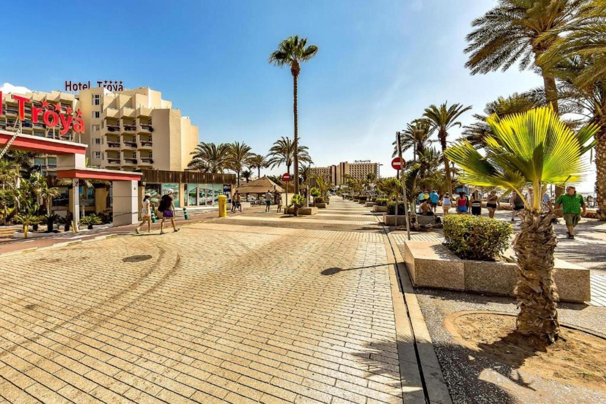 Two Bedroom Apartment In Playa De Las Americas, Free Wifi Esterno foto